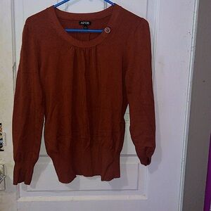 More like a red and brown that would be mixed together.